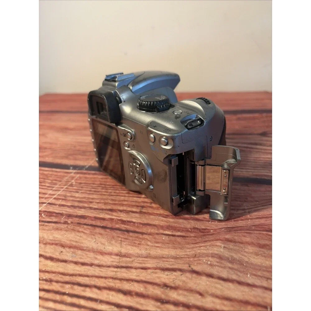 Canon EOS Digital Rebel DS6041 6.3MP DSLR Camera Body Silver W/ Battery - TESTED
